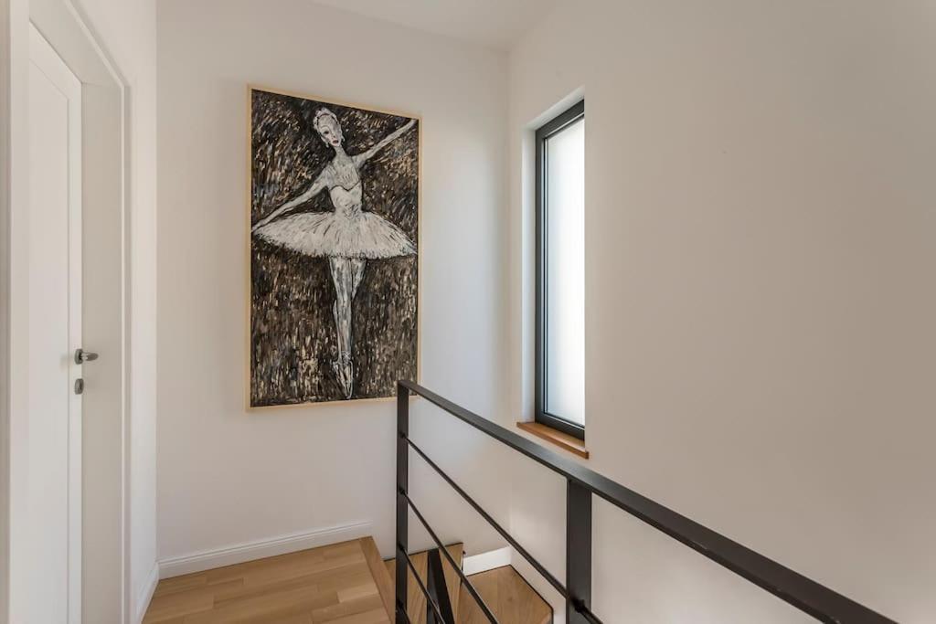 Holiday Home Lolina,Sea On A Palm! Heated Pool Trogir Exterior foto
